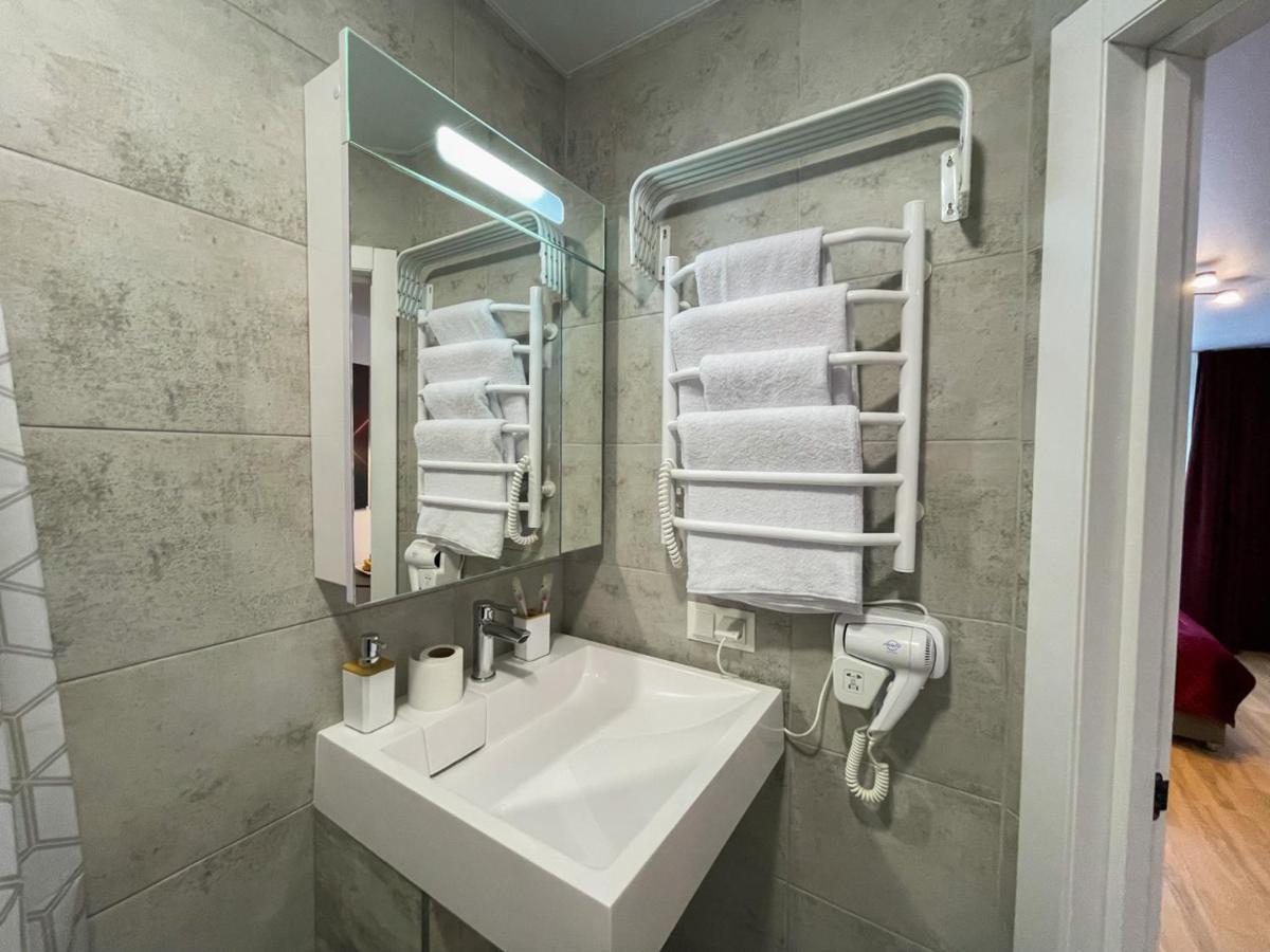 Myfreedom Апартаменти Метро Берестейська Kiev Exterior foto
