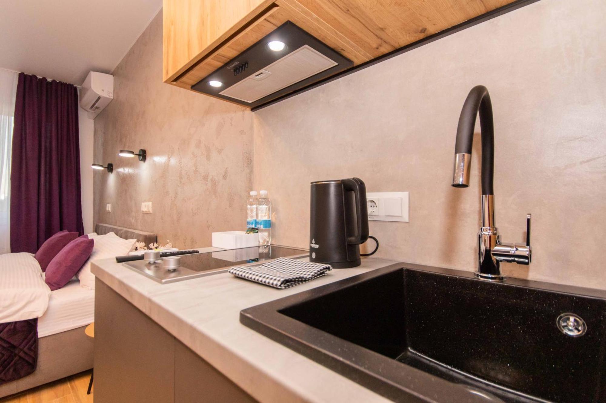 Myfreedom Апартаменти Метро Берестейська Kiev Quarto foto